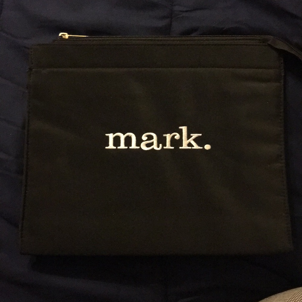 Mark carry bag